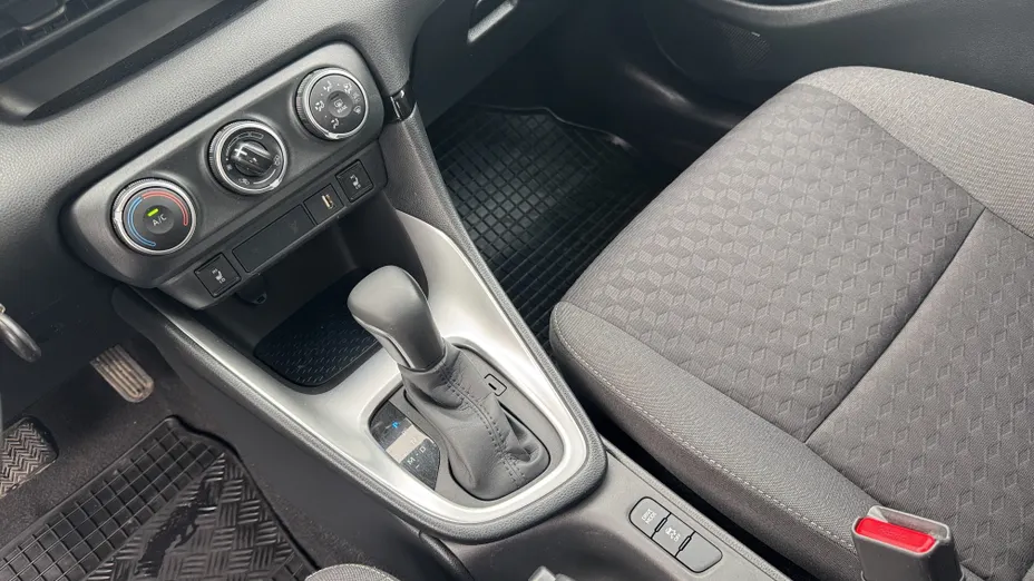 TOYOTA Yaris Yaris 1.5 Comfort CVT