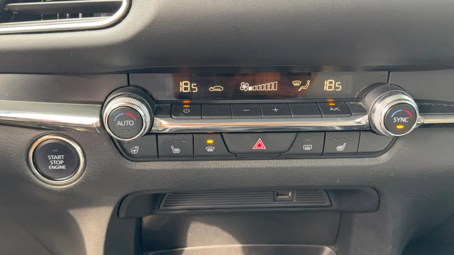 MAZDA CX-30 CX-30 2.0 mHEV Hikari 2WD aut