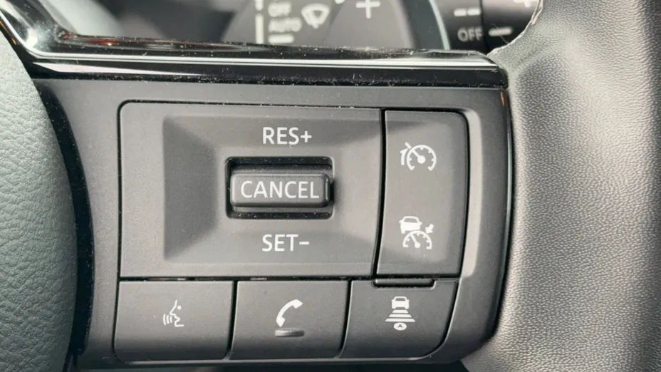 NISSAN Qashqai Qashqai 1.3 DIG-T mHEV N-Connecta Xtronic