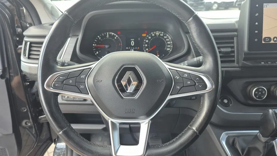 RENAULT Trafic -