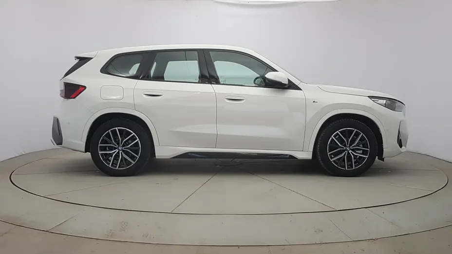 BMW iX1 iX1 xDrive30 66.5kWh M Sport
