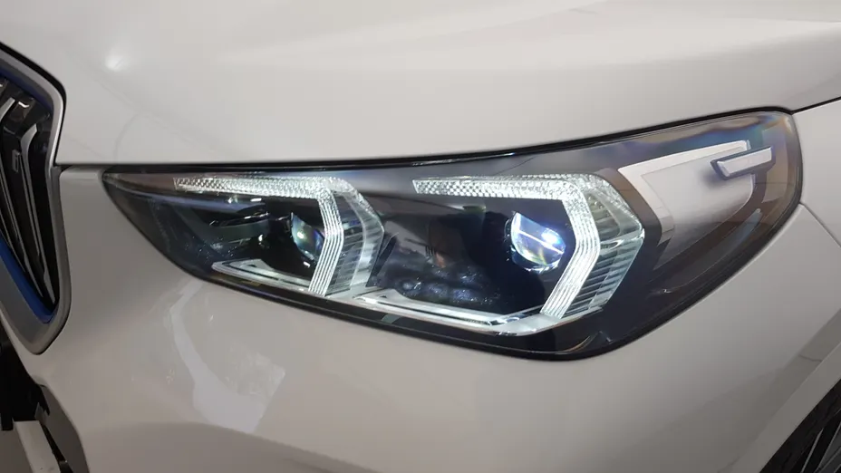 BMW iX1 iX1 xDrive30 66.5kWh M Sport