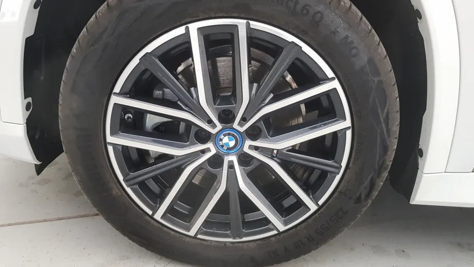 BMW iX1 iX1 xDrive30 66.5kWh M Sport