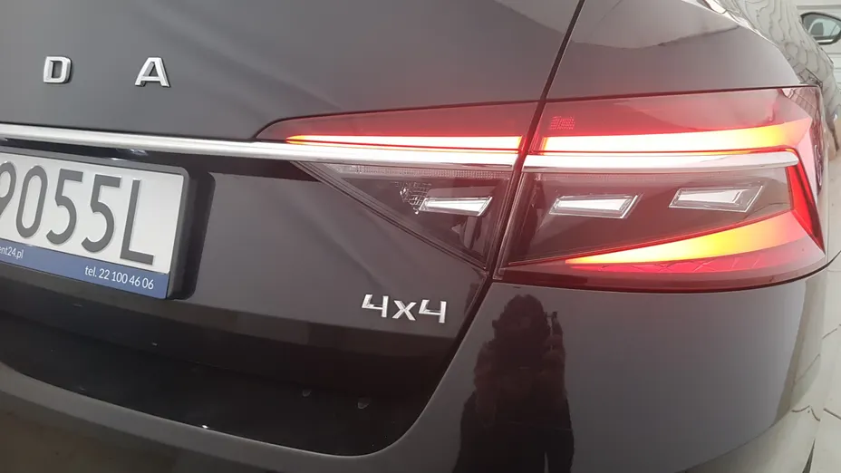 SKODA Superb Superb 2.0 TDI SCR 4x4 Ambition DSG