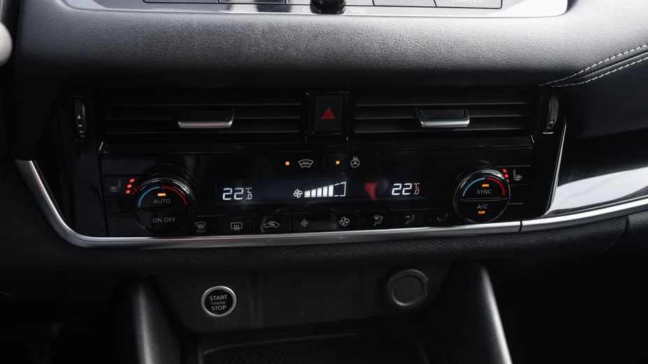 NISSAN Qashqai Qashqai 1.3 DIG-T mHEV N-Connecta Xtronic