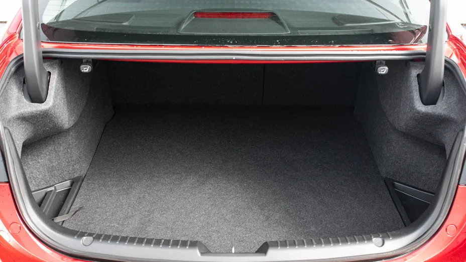 MAZDA 6 6 2.0 SkyJoy