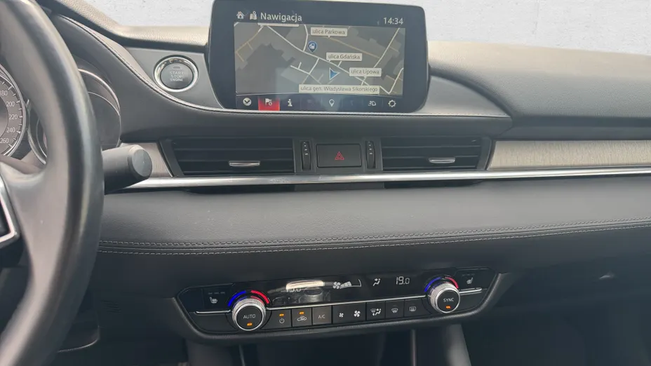 MAZDA 6 6 2.0 Center-Line aut
