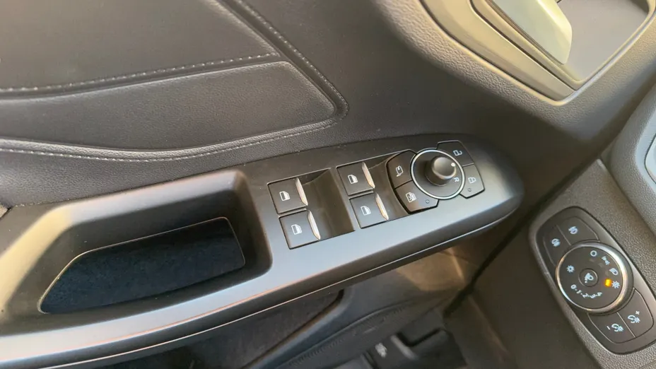 FORD Focus Focus 1.0 EcoBoost mHEV Titanium aut