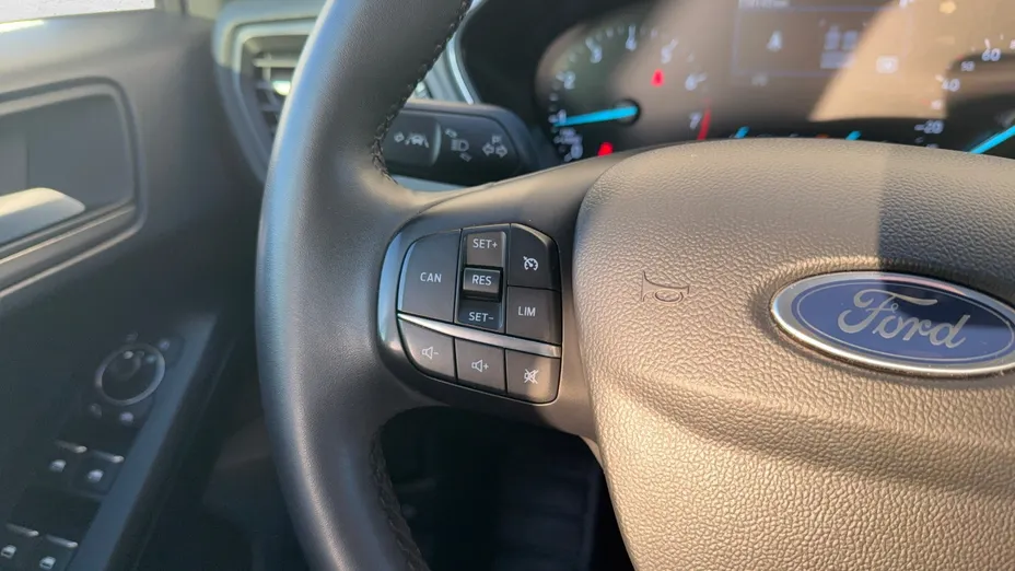 FORD Focus Focus 1.0 EcoBoost mHEV Titanium aut