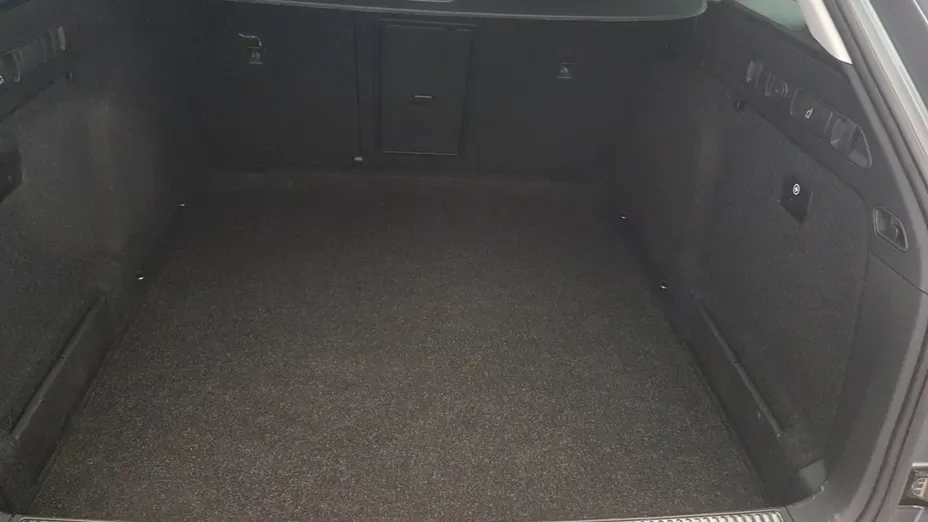 SKODA Superb Superb 2.0 TDI SCR Style DSG