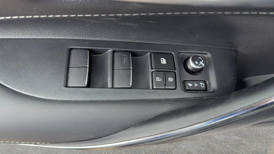 TOYOTA Corolla Corolla 2.0 Hybrid Style