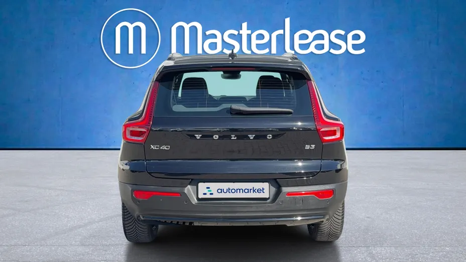 VOLVO XC40 XC40 B3 Plus Dark aut