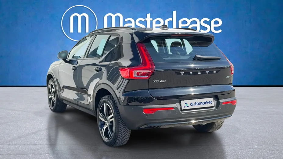 VOLVO XC40 XC40 B3 Plus Dark aut