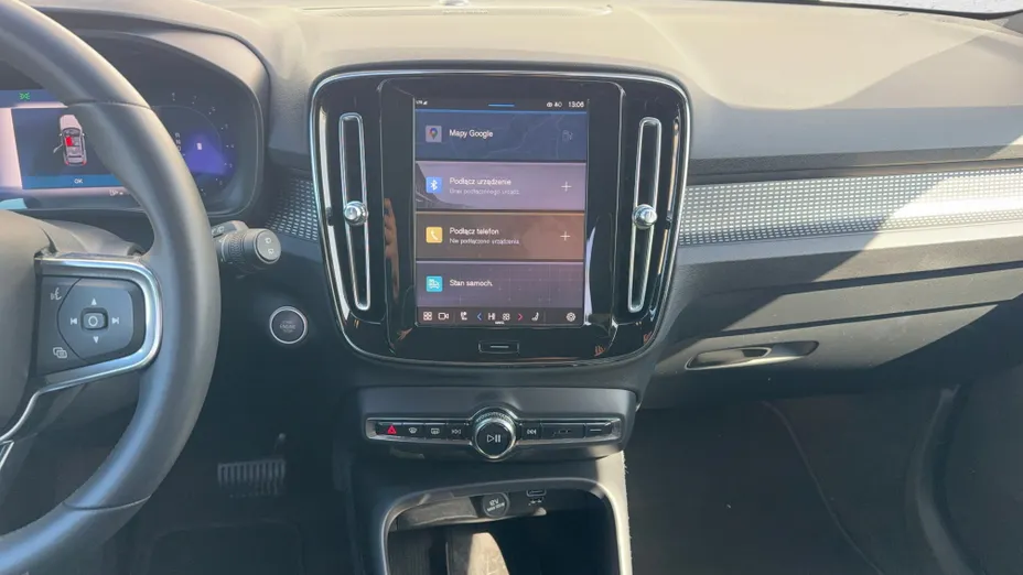 VOLVO XC40 XC40 B3 Plus Dark aut
