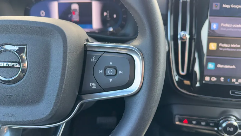 VOLVO XC40 XC40 B3 Plus Dark aut