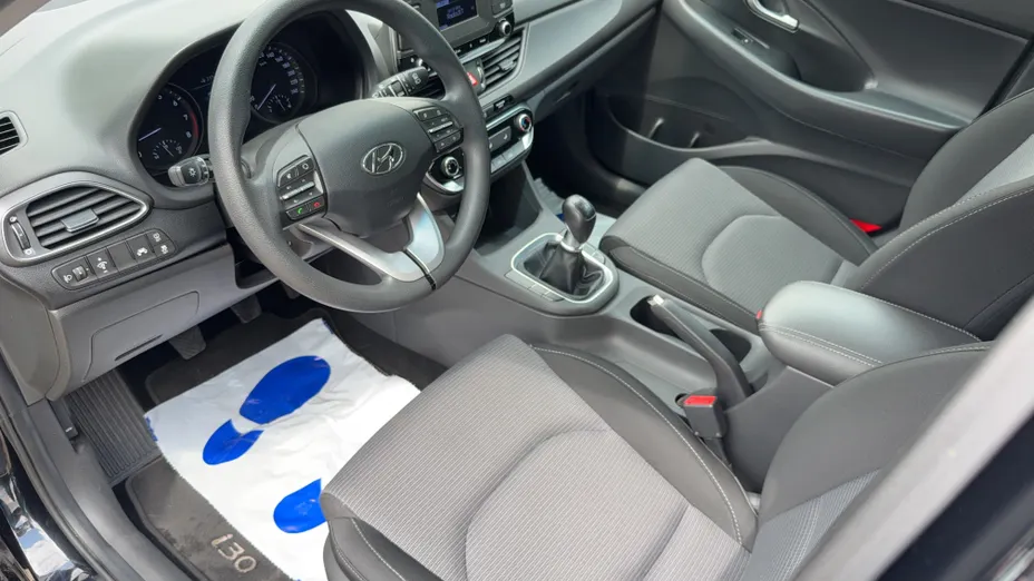 HYUNDAI i30 i30 1.4 Classic +