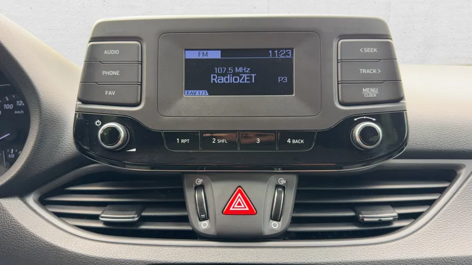HYUNDAI i30 i30 1.4 Classic +