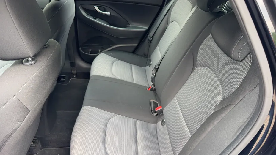 HYUNDAI i30 i30 1.4 Classic +
