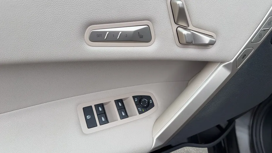 BMW iX iX xDrive40 76.6kWh