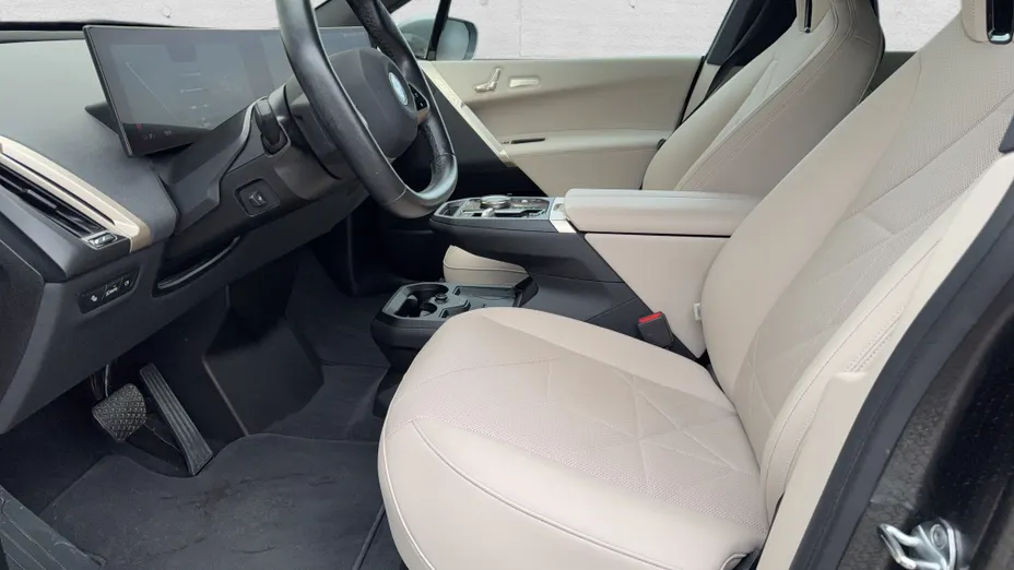 BMW iX iX xDrive40 76.6kWh