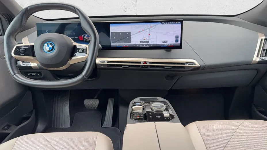 BMW iX iX xDrive40 76.6kWh