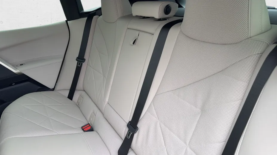 BMW iX iX xDrive40 76.6kWh