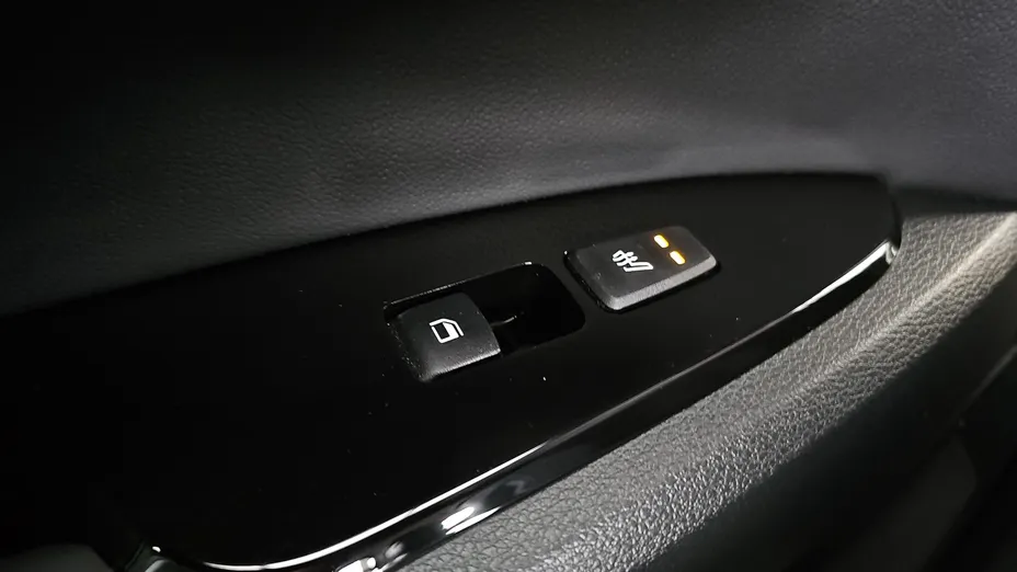 KIA Sportage Sportage 1.6 T-GDI HEV Business Line 4WD aut