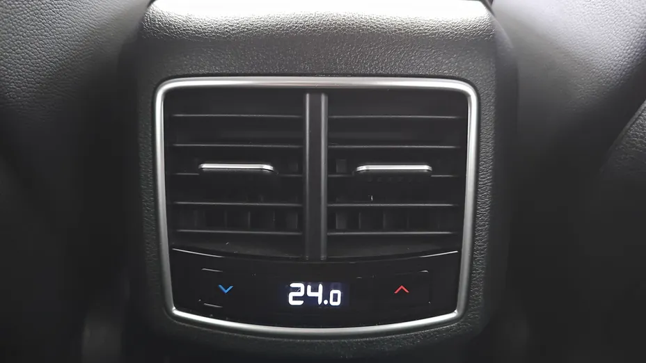 KIA Sportage Sportage 1.6 T-GDI HEV Business Line 4WD aut