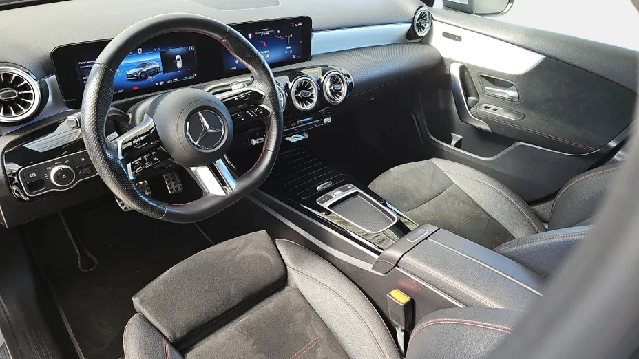MERCEDES-BENZ A Klasa A 200 AMG Line 7G-DCT