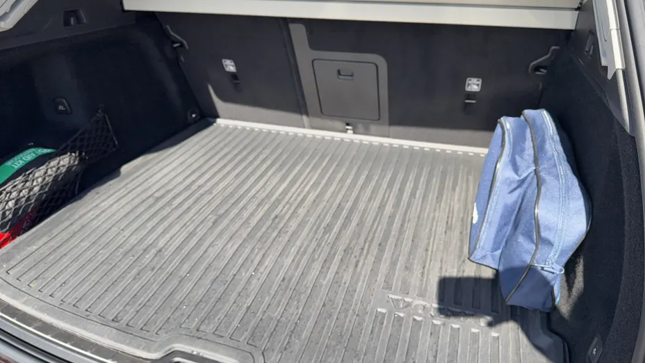 VOLVO XC60 XC60 T8 AWD Plug-In Hybrid Inscription aut