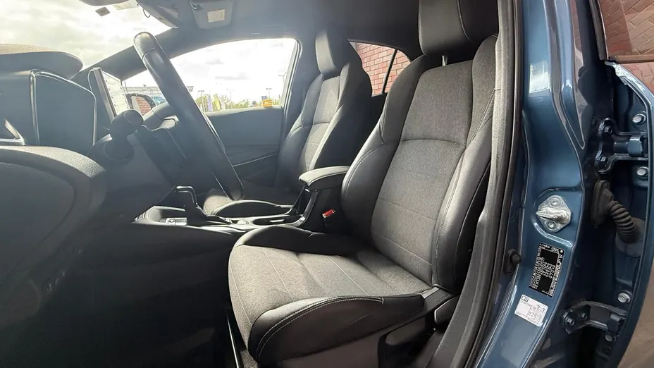 TOYOTA Corolla Corolla 2.0 Hybrid Comfort