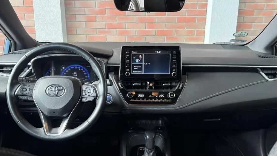 TOYOTA Corolla Corolla 2.0 Hybrid Comfort