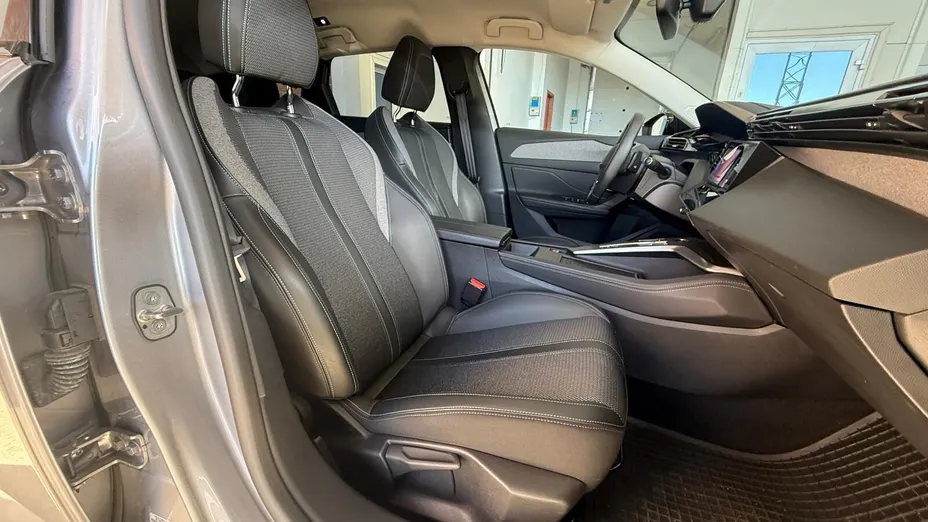 PEUGEOT 308 308 1.2 PureTech Allure Pack S&S EAT8