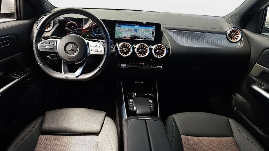 MERCEDES-BENZ EQA EQA 300 66.5kWh 4-Matic Electric Art