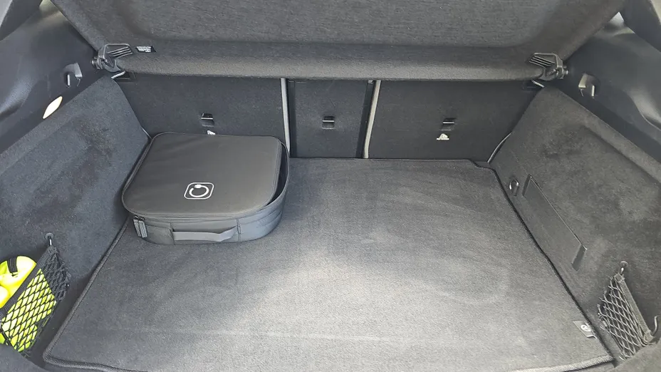 MERCEDES-BENZ EQA EQA 300 66.5kWh 4-Matic Electric Art