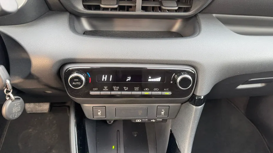 TOYOTA Yaris Yaris Hybrid 1.5 Style