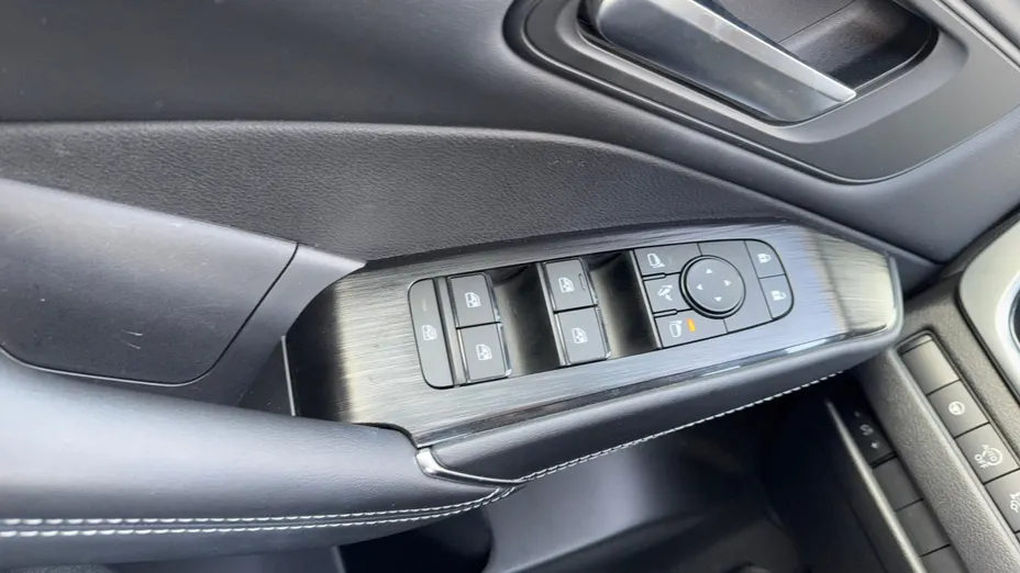 NISSAN Qashqai Qashqai 1.3 DIG-T mHEV N-Connecta Xtronic