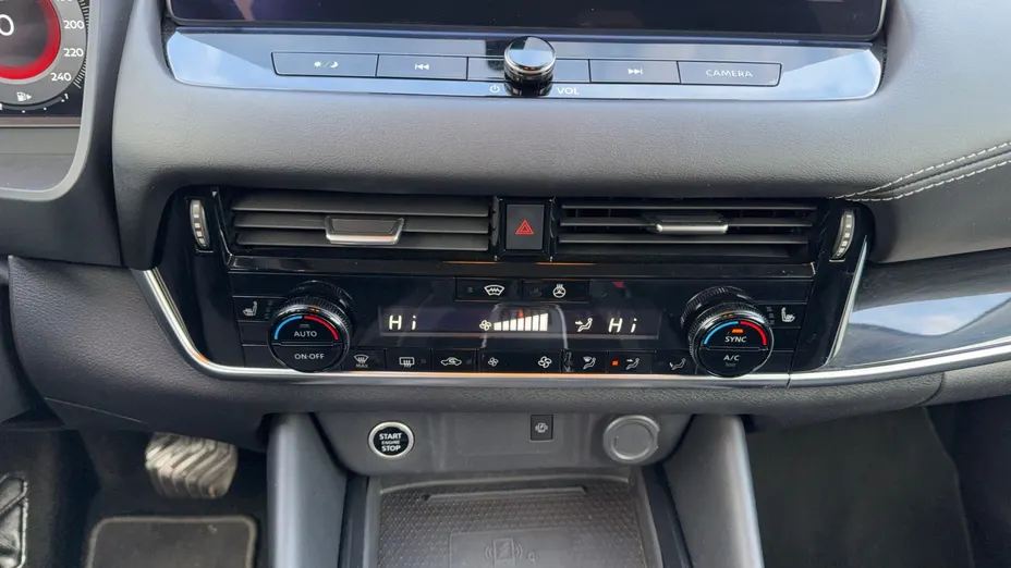 NISSAN Qashqai Qashqai 1.3 DIG-T mHEV N-Connecta Xtronic