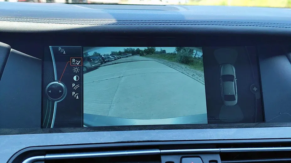 BMW Seria 7 750Li xDrive