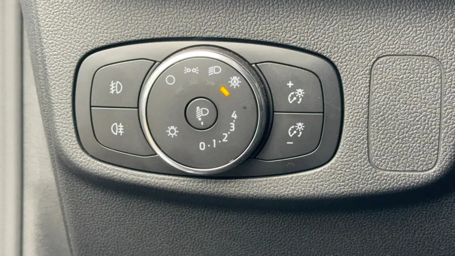 FORD Focus Focus 1.0 EcoBoost mHEV Titanium X aut