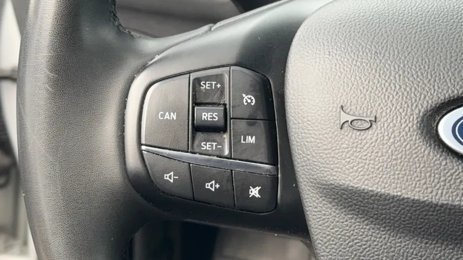 FORD Focus Focus 1.0 EcoBoost mHEV Titanium X aut