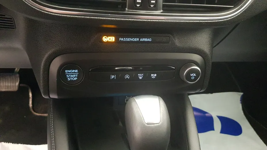 FORD Focus Focus 1.0 EcoBoost mHEV Titanium X aut