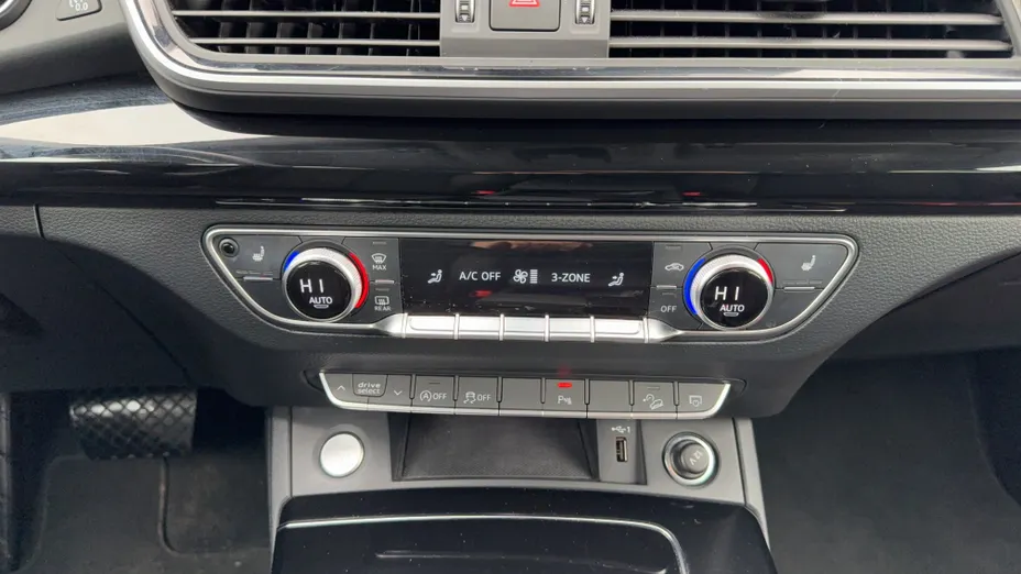 AUDI Q5 Q5 40 TFSI mHEV Quattro S Line S tronic