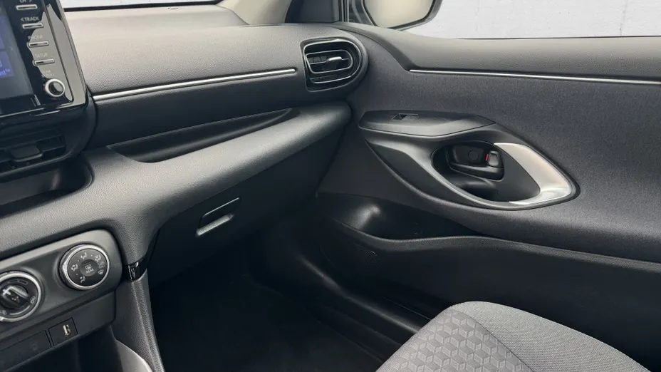 TOYOTA Yaris Yaris 1.5 Comfort