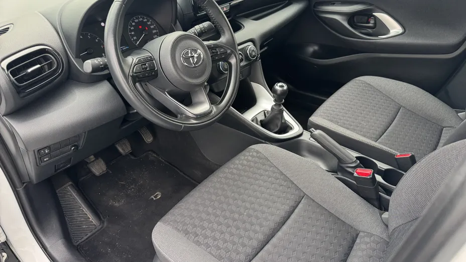 TOYOTA Yaris Yaris 1.5 Comfort