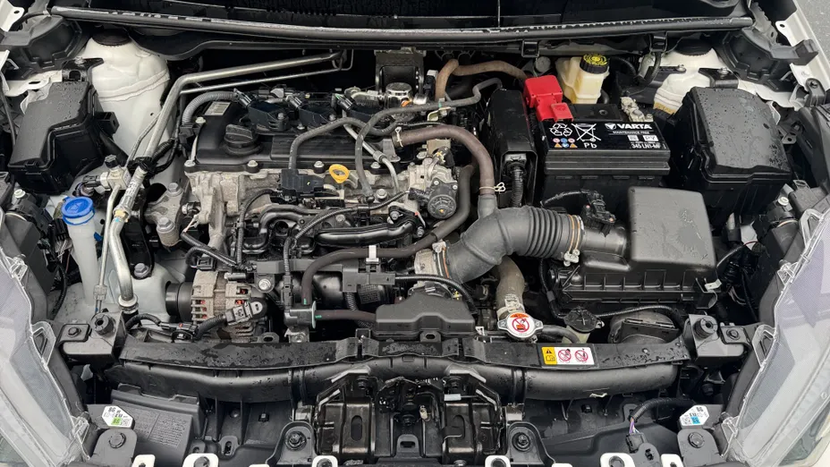 TOYOTA Yaris Yaris 1.5 Comfort