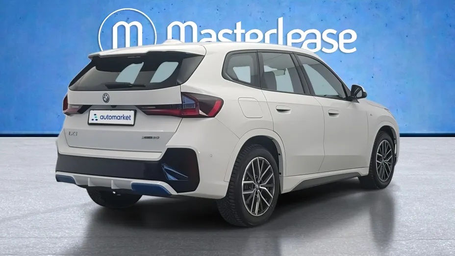 BMW iX1 iX1 xDrive30 66.5kWh M Sport