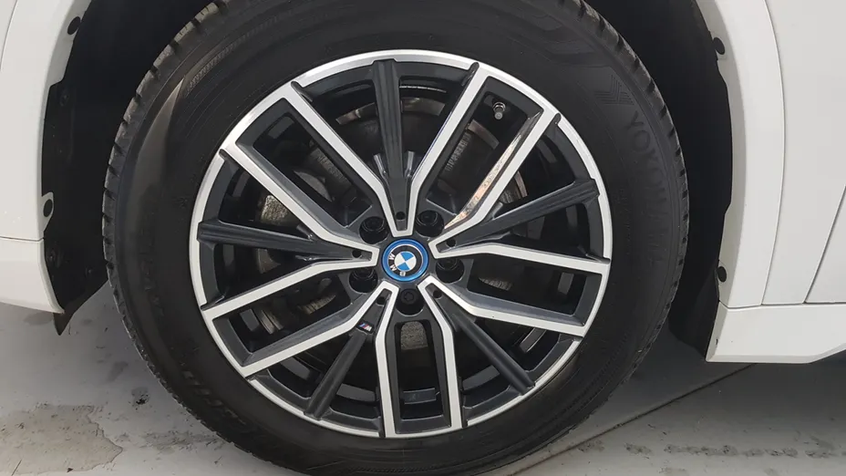 BMW iX1 iX1 xDrive30 66.5kWh M Sport