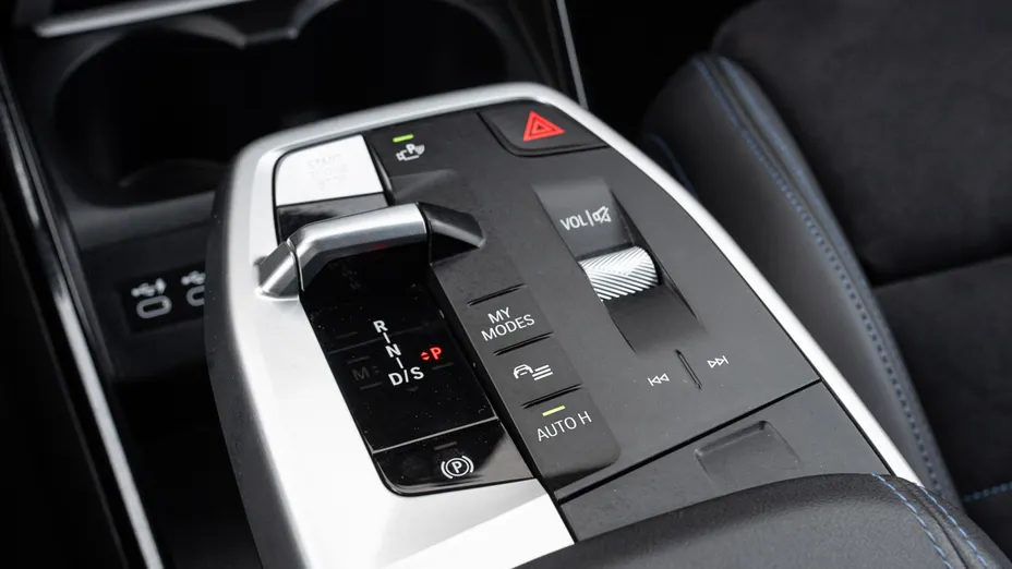BMW Seria 2 218d M Sport sport-aut