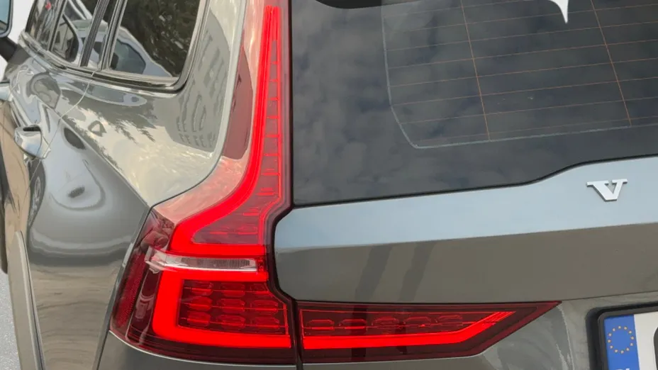 VOLVO V60 V60 CC D4 AWD aut